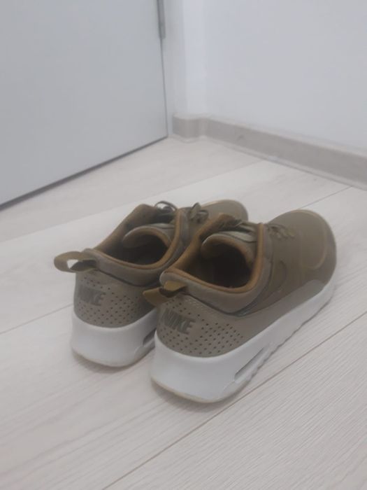 Adidasi Nike marimea 40