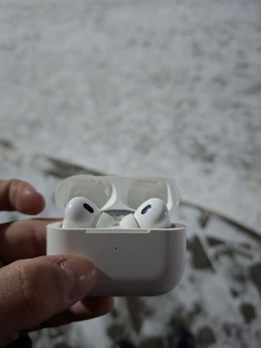 Airpods 3 оригинал не работают