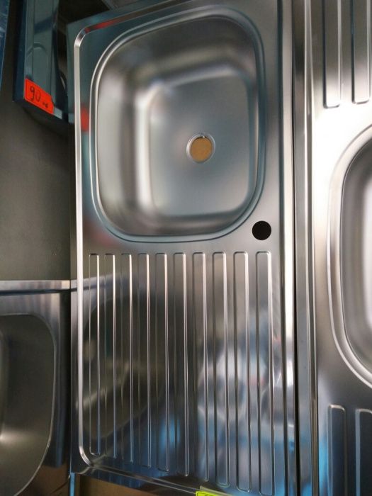 Нов  кухненски шкаф с мивка за кухня100/60 с средно корито за кухня.Ку