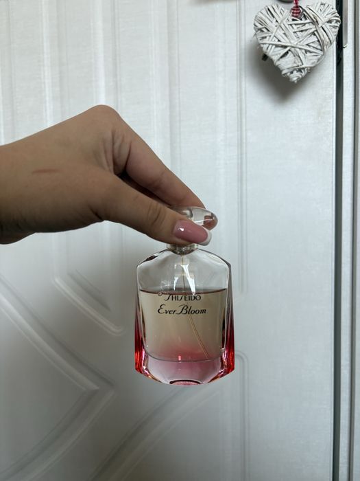 Парфюми - lush, victoria’s secret, versace, marc jacobs, shiseido