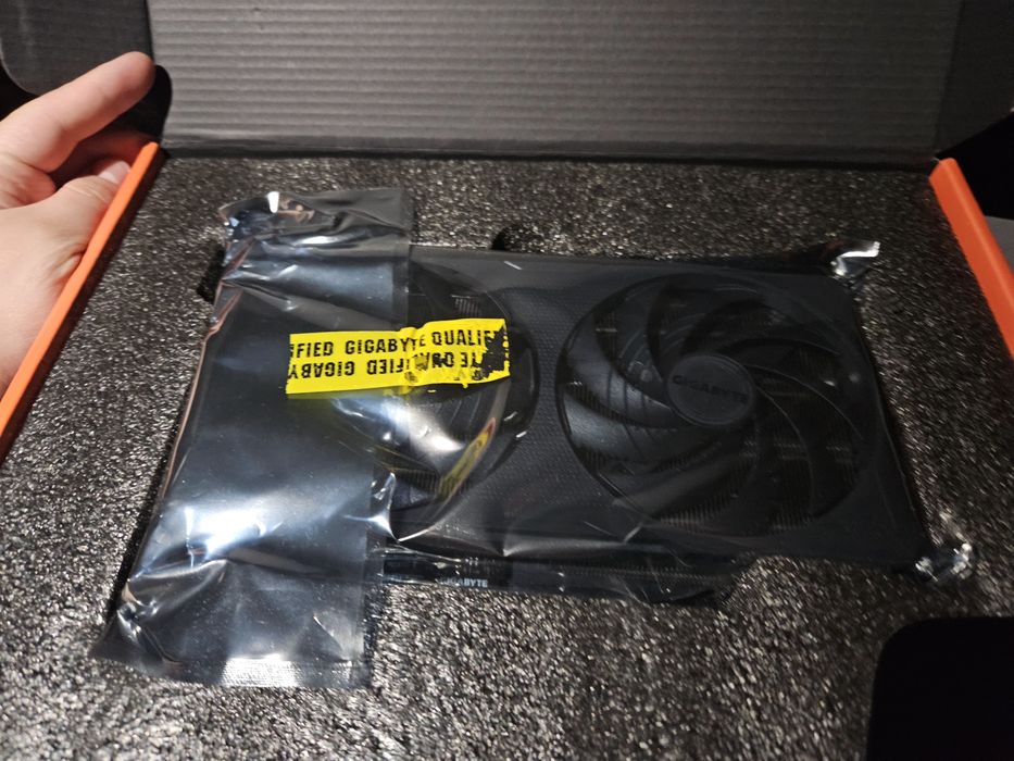 Видеокарта RTX 5060Ti 16gb Gigabyte Eagle