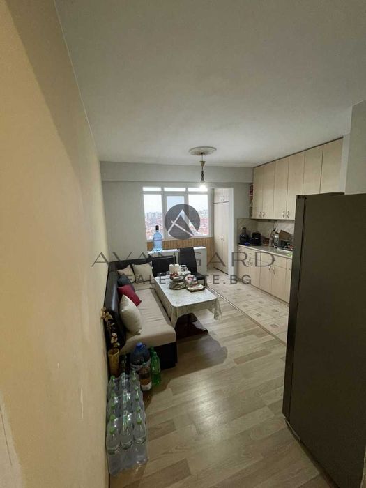 Продава се Четиристаен апартамент в Пловдив, Изгрев - 110 кв.м за 733 €/кв.м - Снимка #3