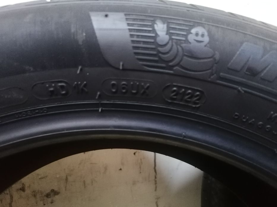 195/55/16 4* Michelin vara 87h dot 2122.  6,05mm