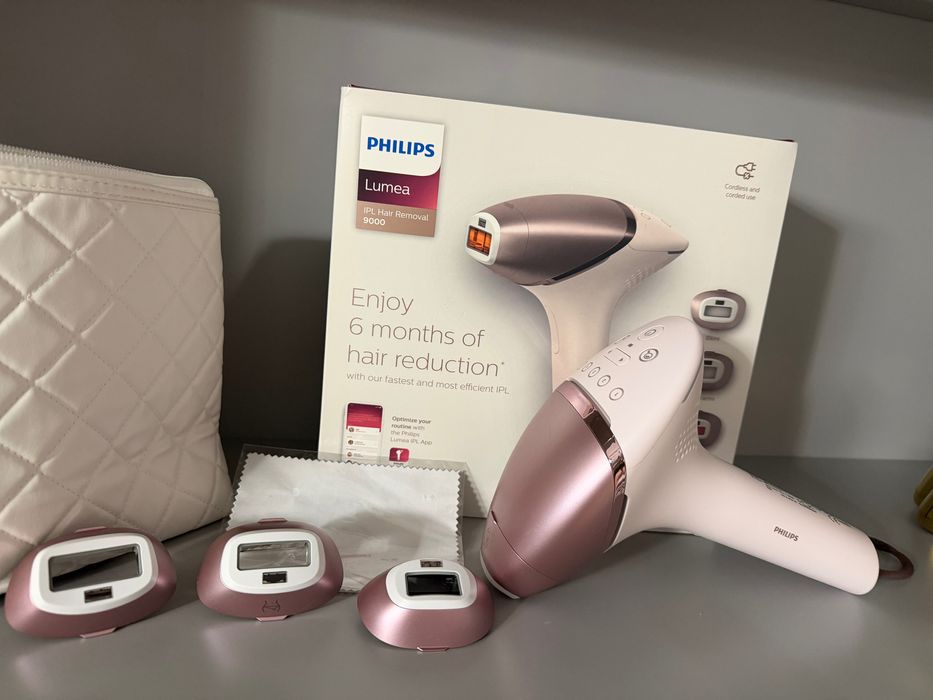 Фотоепилатор Philips Lumea Seria 9000