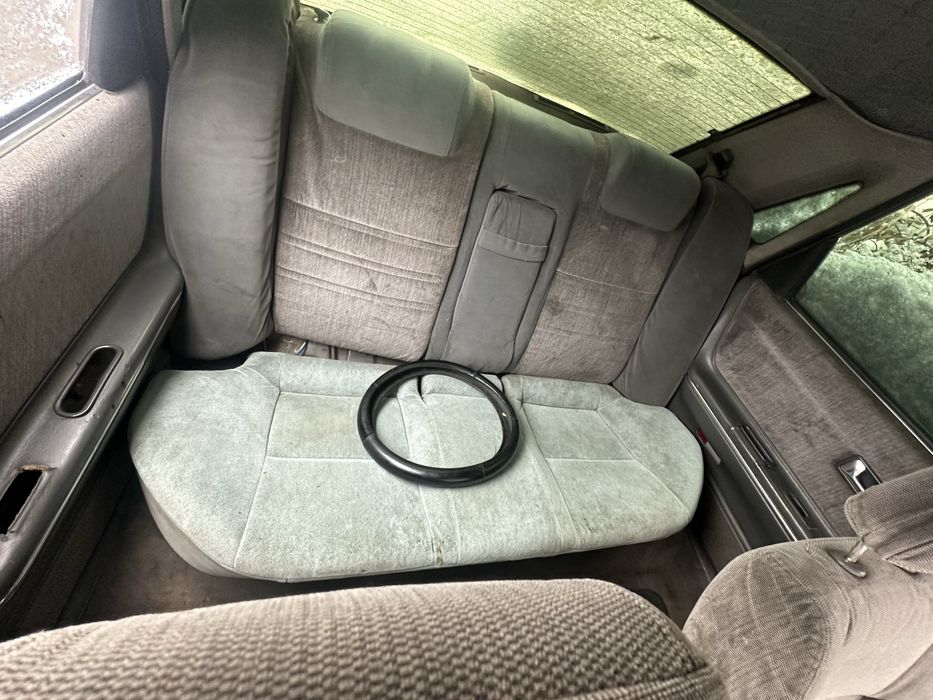 Машина Mazda 626 на ходу