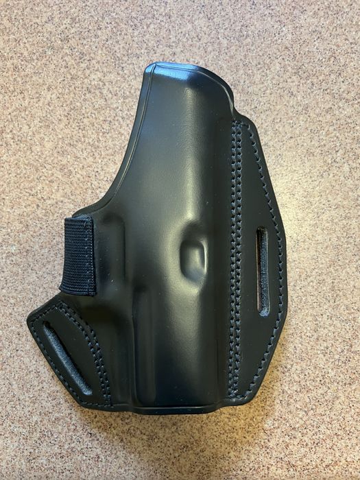 Кобури за пистолети