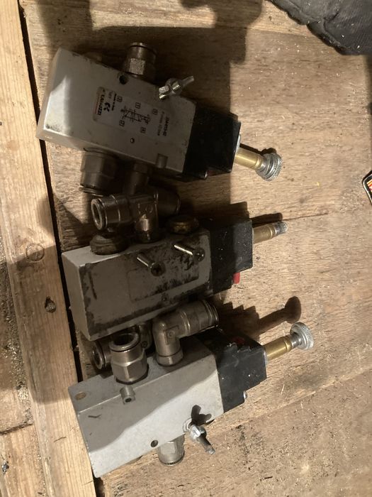 Пневмораспределитель