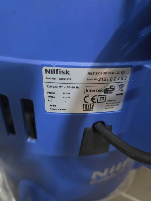 Aspirator de apă și praf Nilfisk Buddy II 12L pentru casă