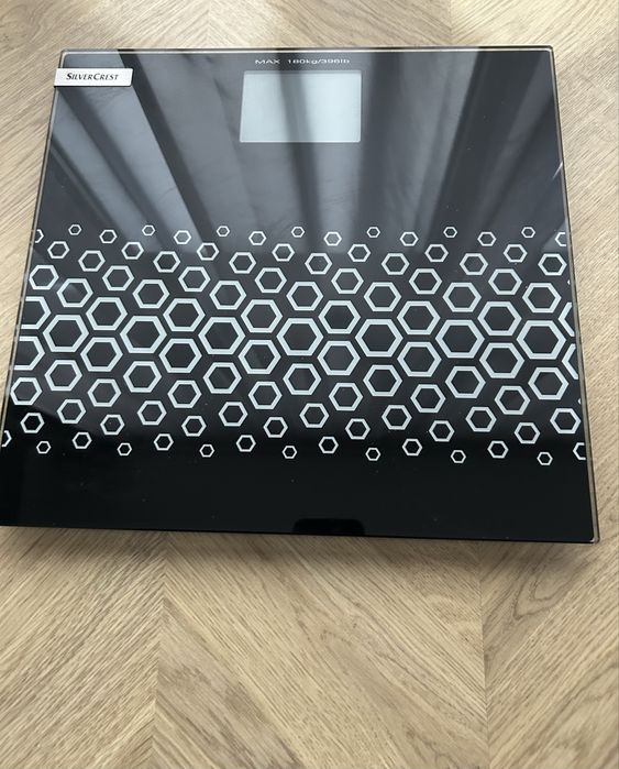 Електронен кантар до 180кг