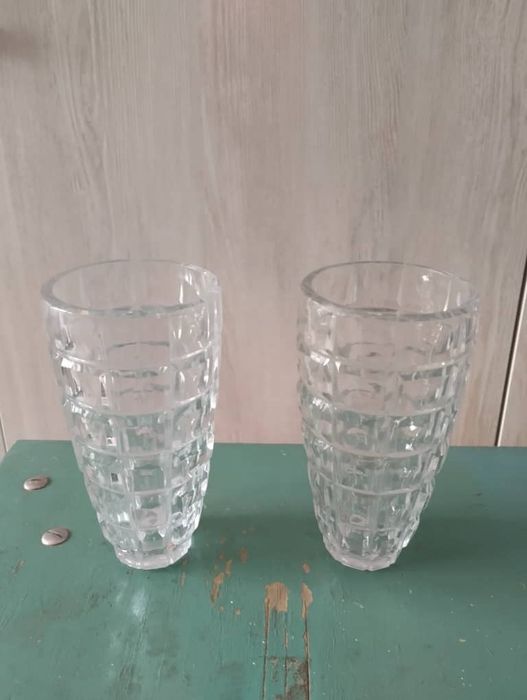Продам хрустальные вазы