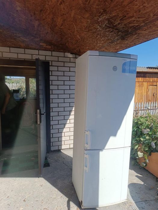 Продам холодильник бу