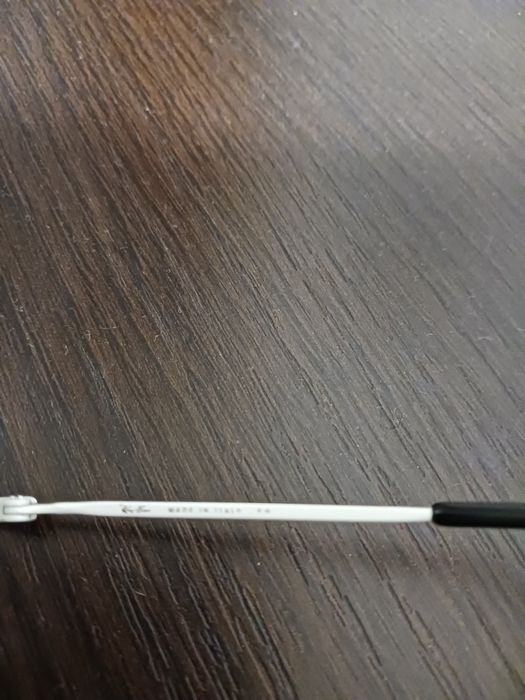 Ray Ban Слънчеви очила уникат.Състояние 9 от 10.Мои лични.Уникална цен