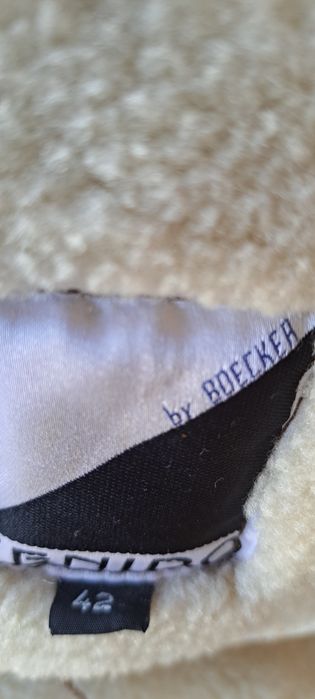 Haină piele întoarsă