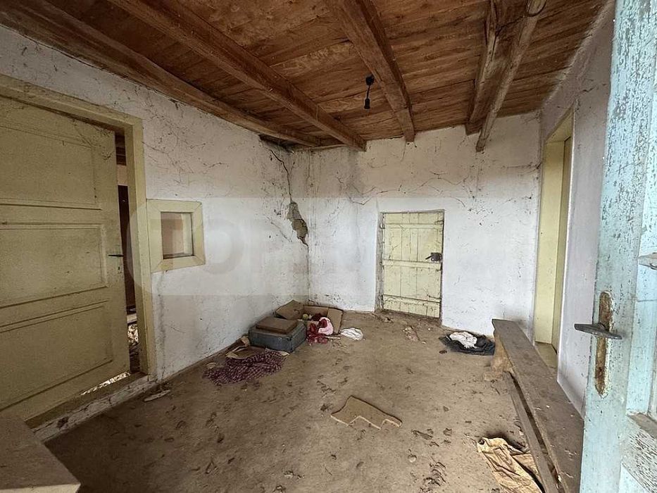 Продава се Къща в с. Джулюница, Област Русе - 160 кв.м за 75 €/кв.м - Снимка #5