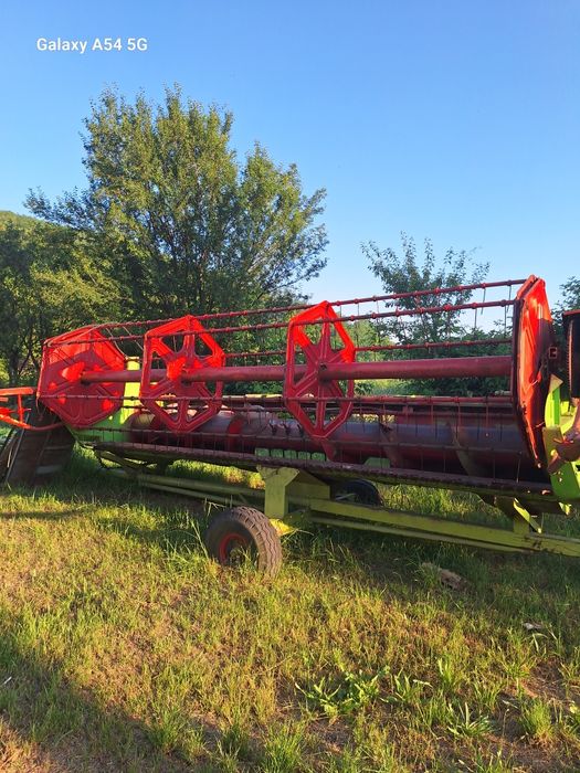 Combina agricola CLAAS  DOMINATOR 86