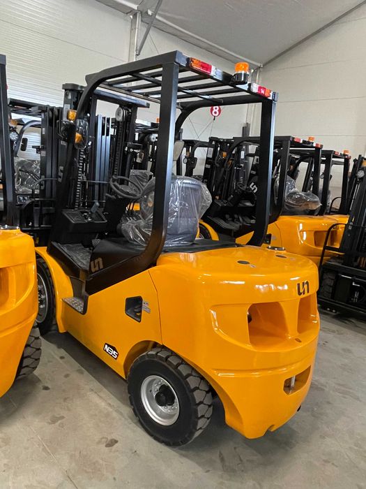 Motostivuitor NOU 3,5T din Stoc cu Garantie