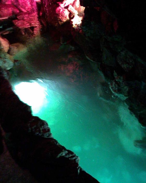 Декоративные Водоемы для содержания рыбы из алюкобонда.