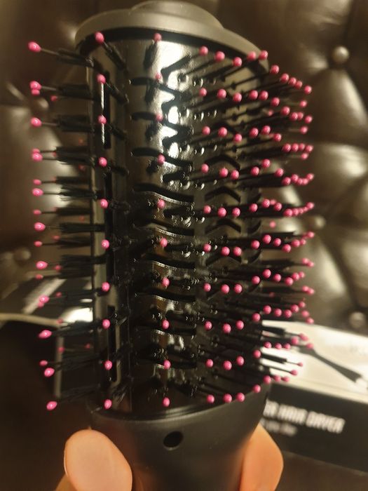 Perie uscare, ondulat parul sau volumizat