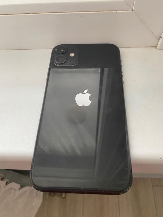 Iphone 11 в черном цвете обмен на андройд