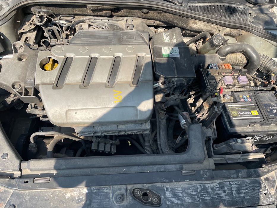 Продавам Reno laguna