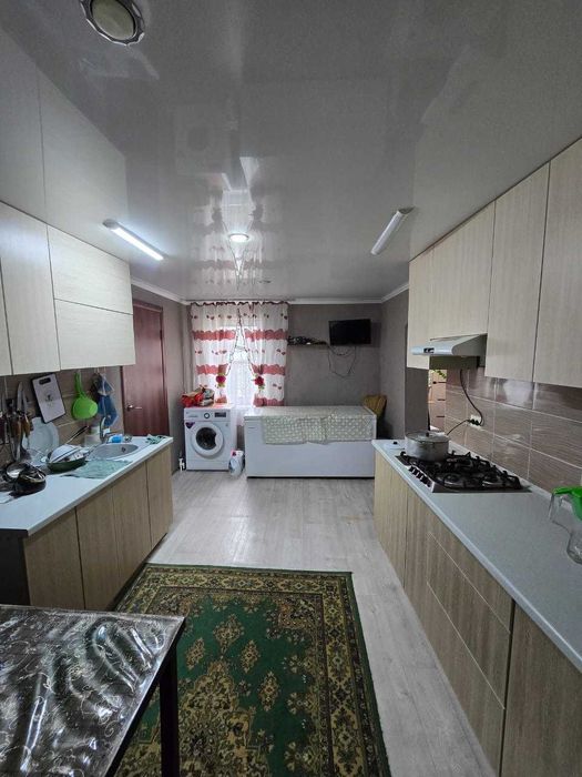 Дом, 100 м², Тепловозная