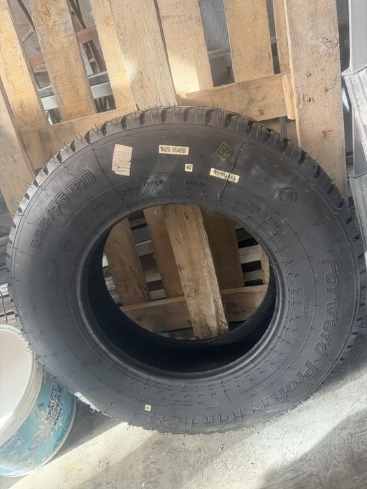 Резина на уаз 225 75 р16 новые