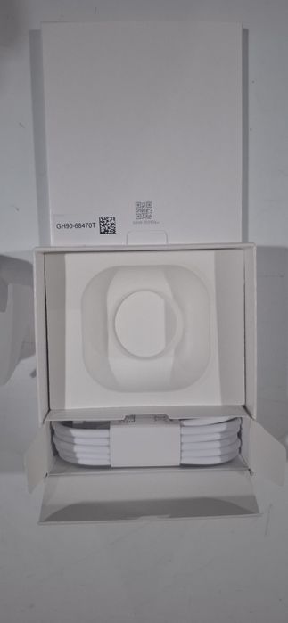 Samsung galaxy buds FE Белый