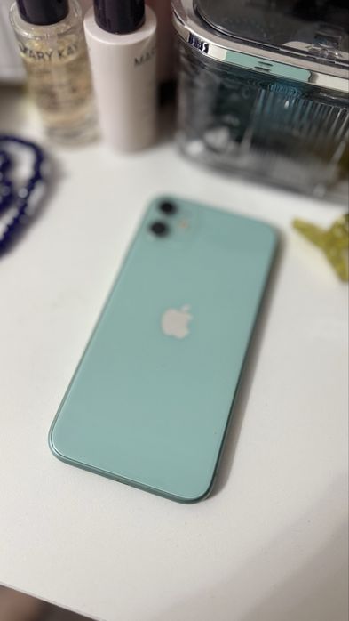 Продаю Iphone 11, объем 128 ГБ