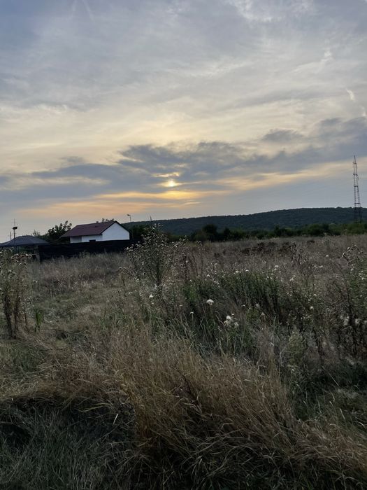 Vand teren intravilan!