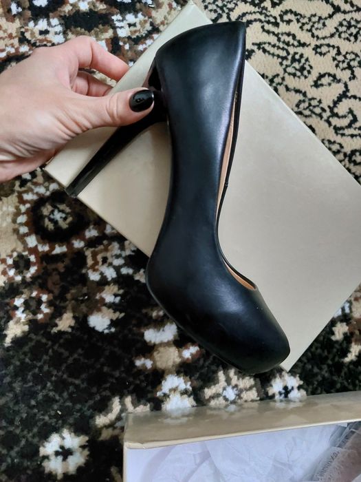 Продам туфли 37 рр