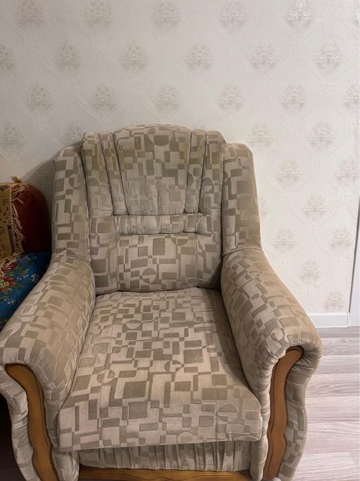 Кресло сатылады. Ұқыпты ұсталған.