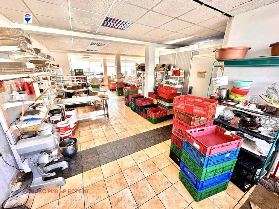 Търговско помещение ПОД НАЕМ кв. Дружба 3