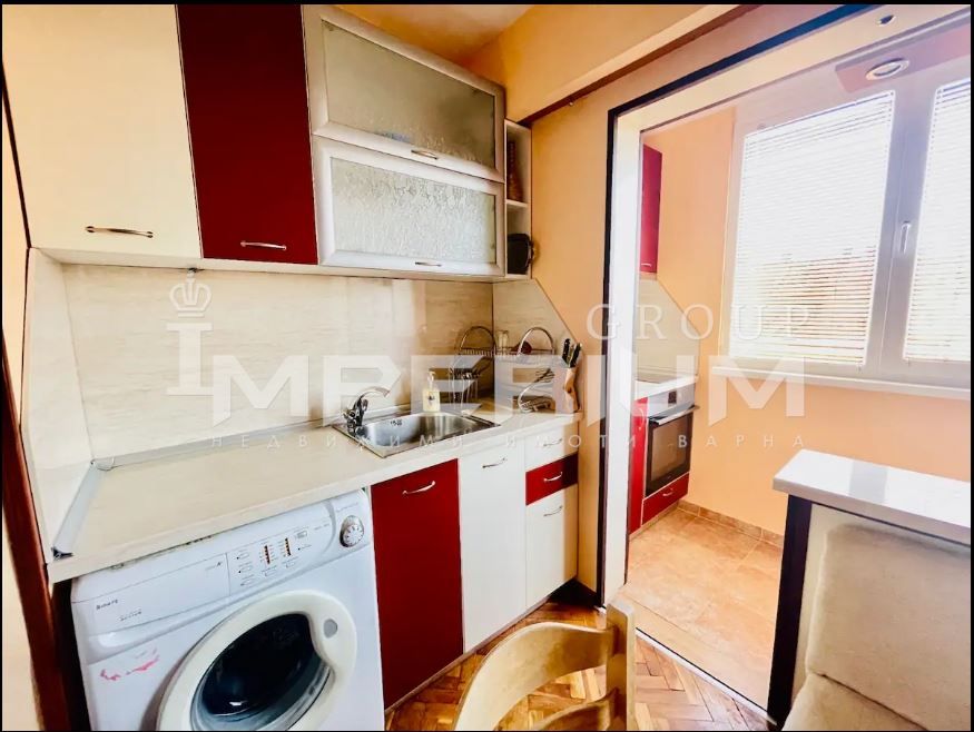 Дава се под наем Двустаен апартамент в Варна, Цветен квартал - 45 кв.м за 433.5 € - Снимка #8