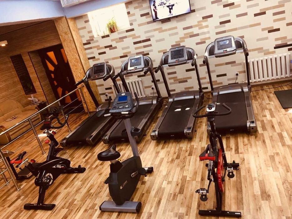 Продаю беговые дорожки только оптом! Всего 5 штук!