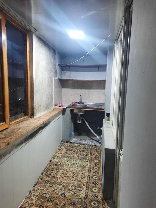 Продается квартира в Яшнабадском районе Тузел в быв.обш. 2-х ком 46м2