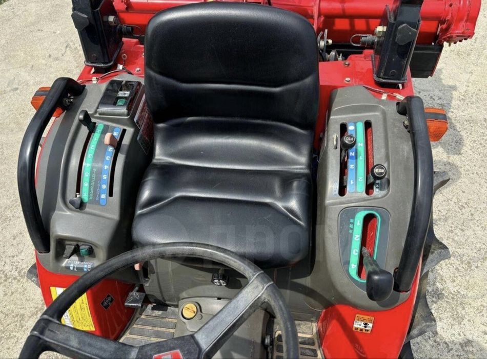 Tractor Japonez Yanmar F210 4x4 21 cp inversor servo freza Kubota