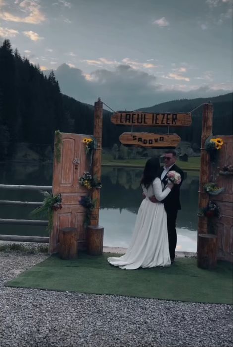 Rochie mireasa, marimea M-L