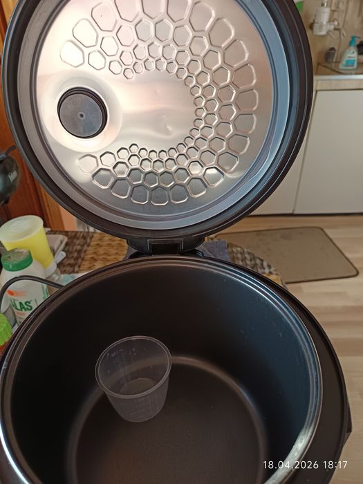 Многофункционална тенджера-Мултикукър 5 литра на Esperanza