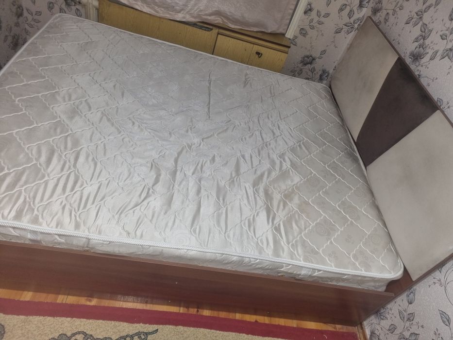 Спальни кровать, шкаф, камод ва тумбочкалари