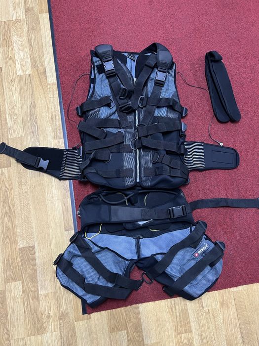 Vand vesta XBODY, marimea L, aproape noua