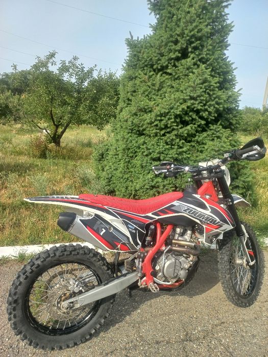 Продам Zuumav K7 CBS300