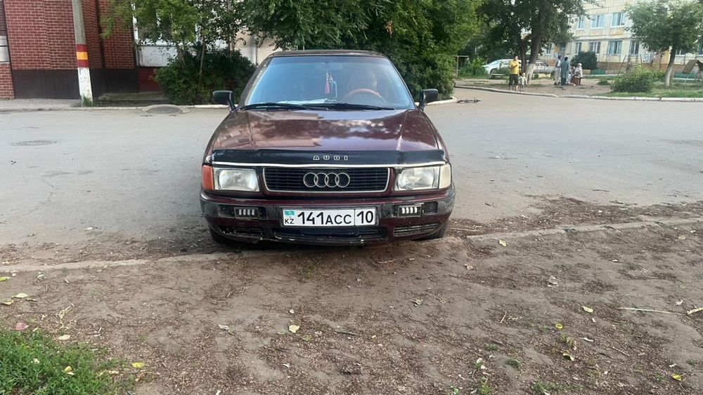 Продам Ауди 80 б4 2.0