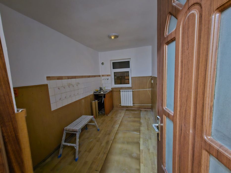 Vând apartament zona tabaci