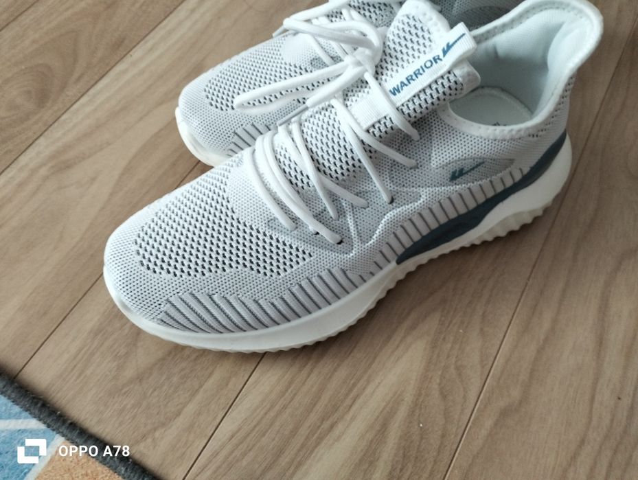 Кроссовки летние