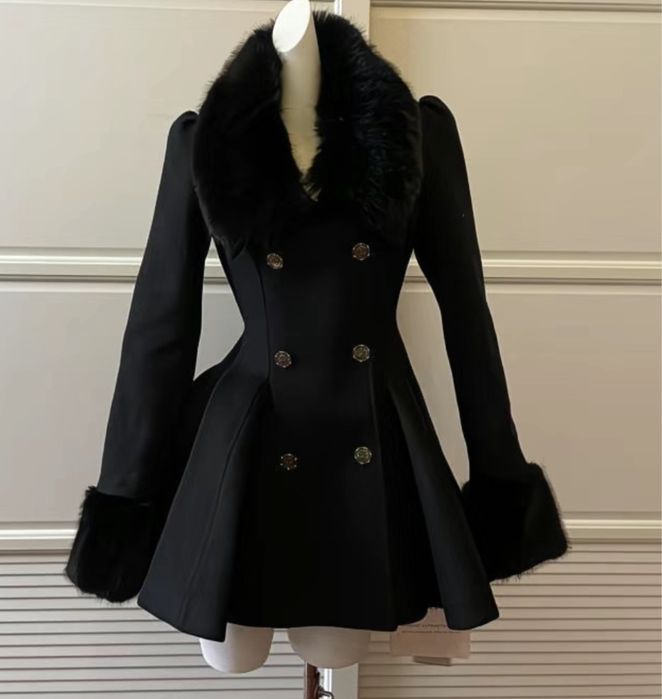 Өте әдемі қыстық пальто арзан бағада сатылады жылу сақтайды,жаңа