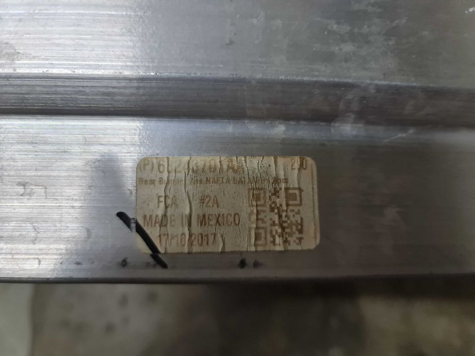 Armatura aluminiu bara spate|2017-2024 Jeep Compass|Mopar (68243701AA)