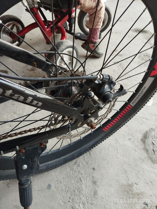 24razmerli velasipedii sotiladi