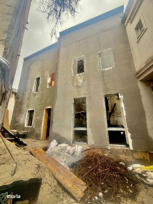 Casa la Unirii in curs de renovare