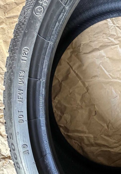285/30 R22 Continental WinterContact TS860S