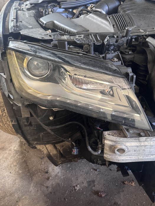 Far/faruri stanga  bi xenon audi a7 2012